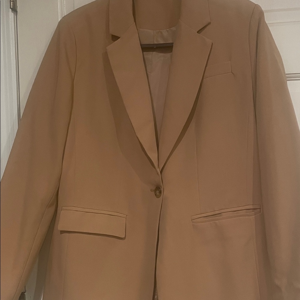 Classic Tan Women's Blazer - Picture 3 of 5
